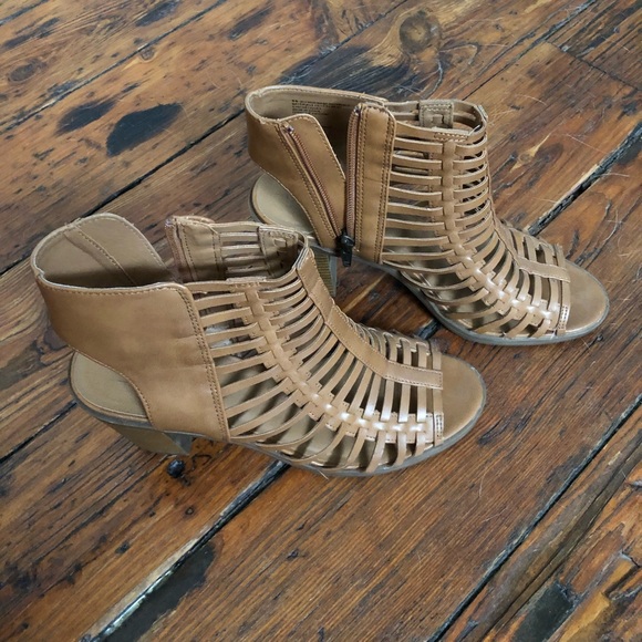 Shoes - Picture 2 of 2